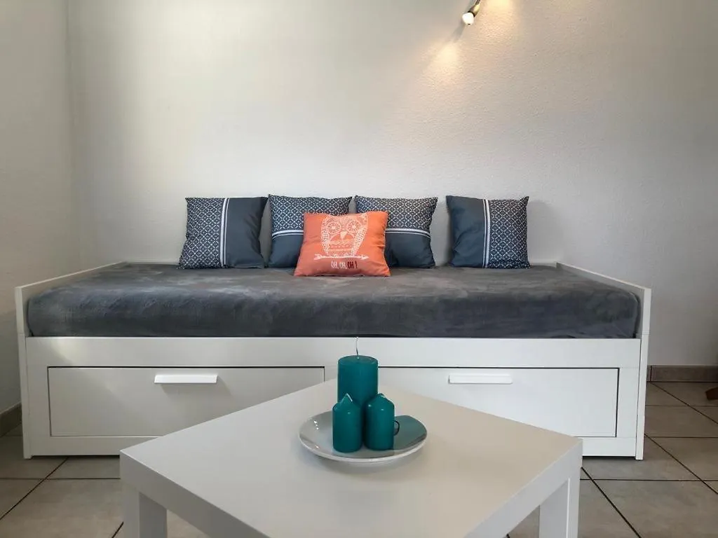Beautiful Studio With Balcony Gap 0*,  Francia